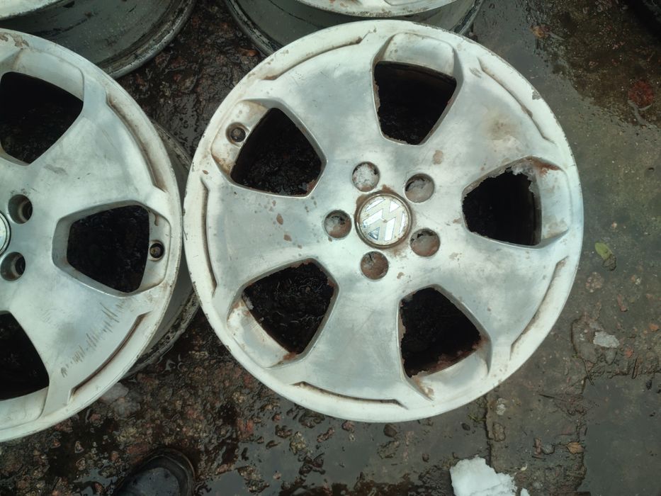 Диски R17 5x112 ET 56 Audi A3 A4 A6 VW Skoda Seat 8P0601025C титани