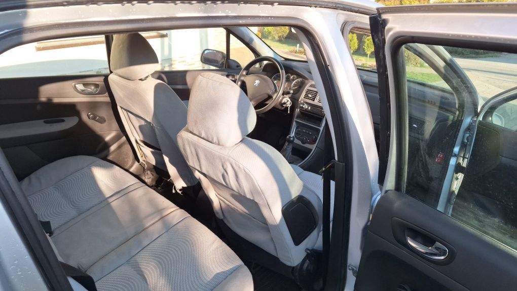 Peugeot 307, 1.4 benzyna, idealny