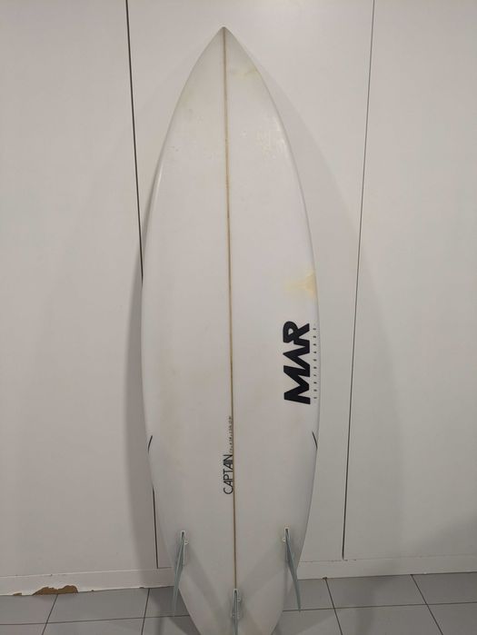 Prancha de surf marca MAR