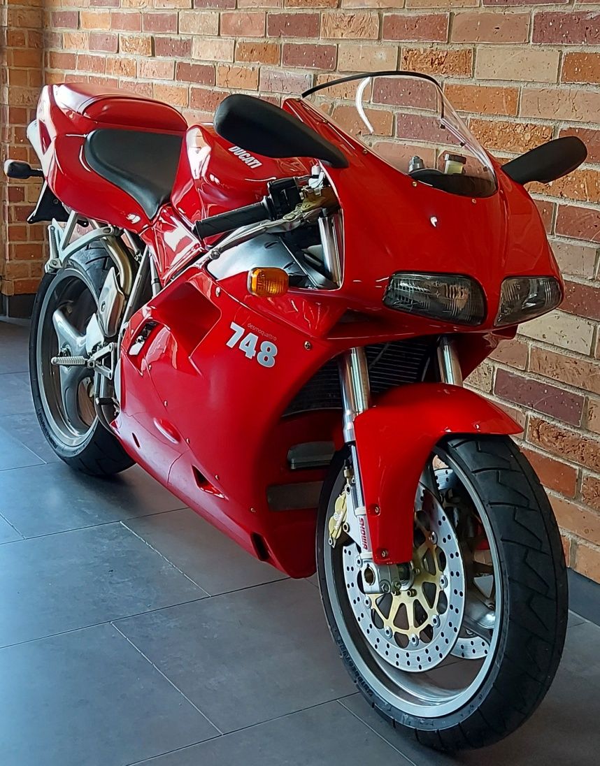 Ducati 748 Biposto stan kolekcjonerski, z Niemiec