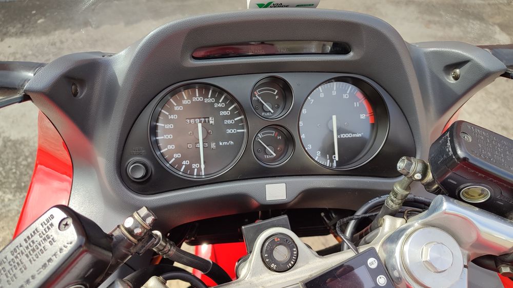 CBR 1000f em Excelente Estado