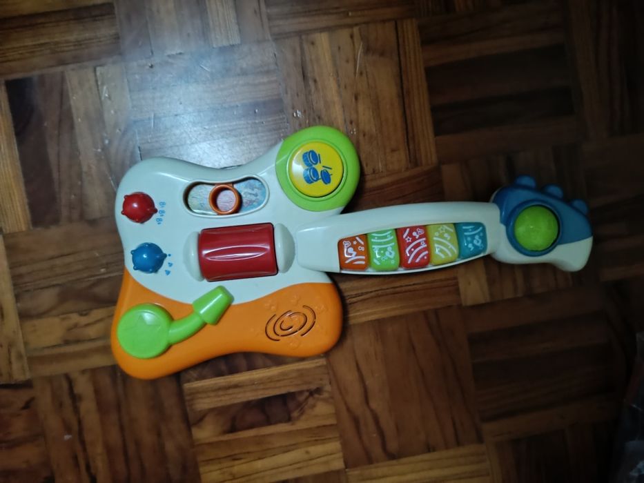 Guitarra musical bebé