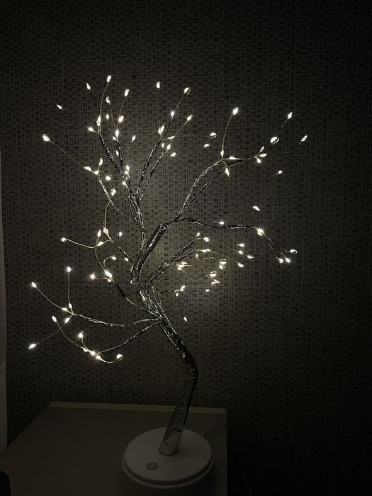 Декоративна лед гирлянда у виді сакури