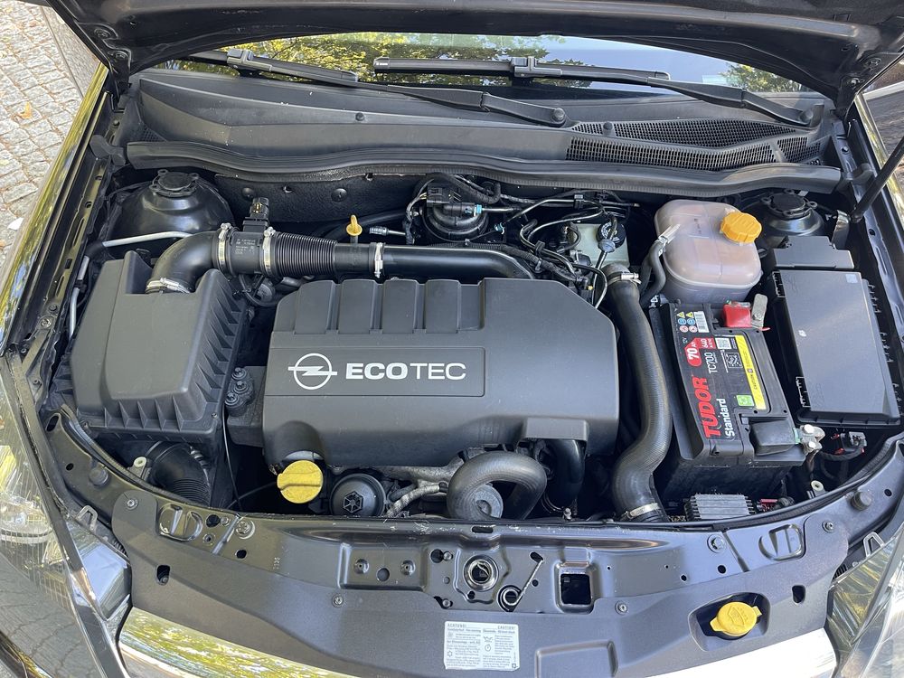 Opel Astra GTC 1.3 CDTI 90 CV