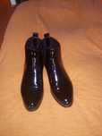 Botins em verniz
