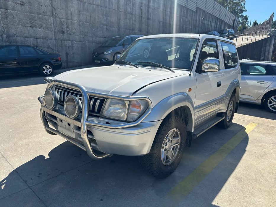 TOYOTA LAND CRUISER 90 3.0 1KZ-TE  CAIXA AUTOMATICA (CENTRO DE ABATE