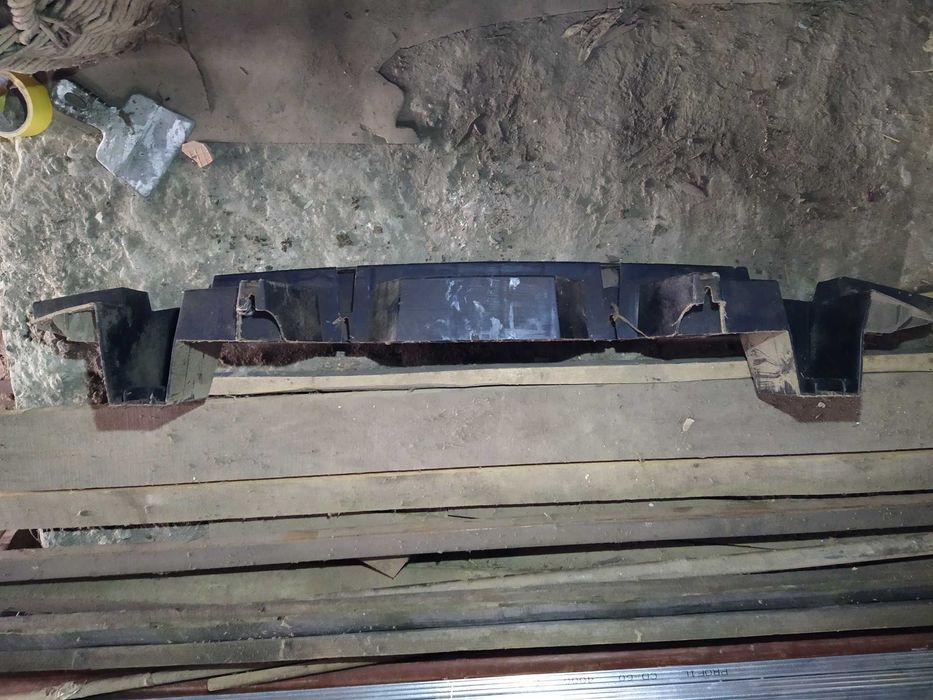 Ліве крило. Підсилювач зад. бамперу Кузовні деталі на ВАЗ 2114 (БУ)