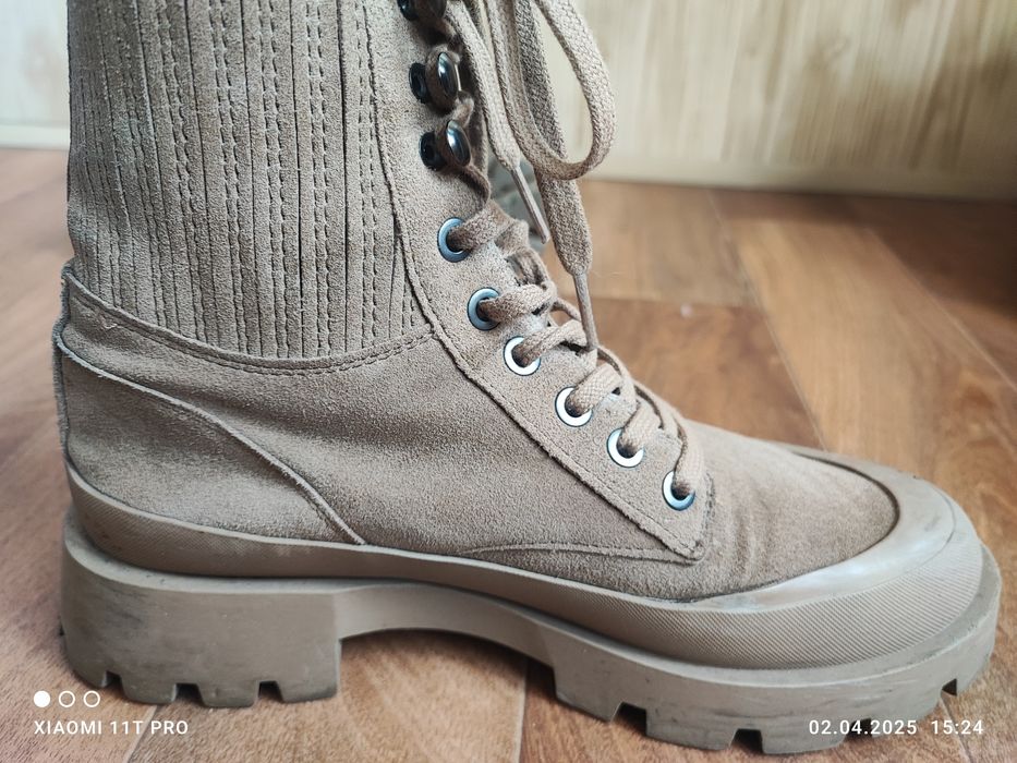 Продам замшевые ботинки Zara