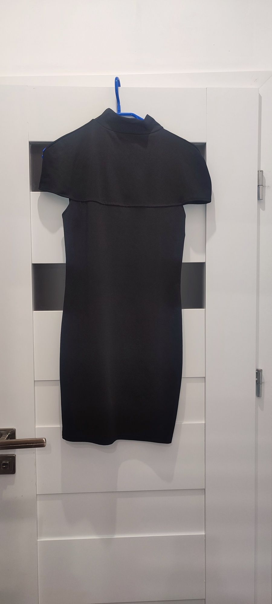Mała czarna /sexi krótka sukienka