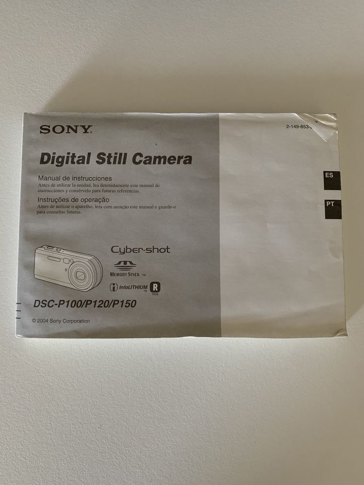 Câmara digital Sony 7.2 Mega Pixels em muito bom estado. Com mala.