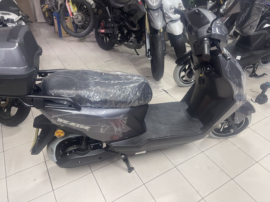 Moto eletrica nao precisa de carta