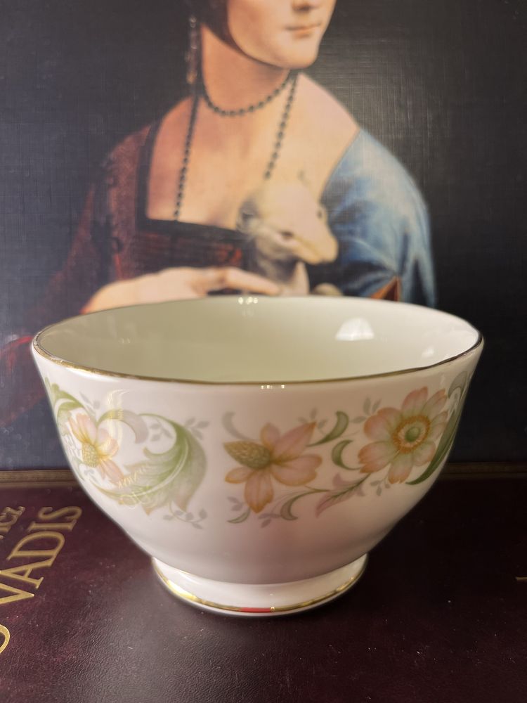 Zielona Duchess angielska porcelana Mlecznik Cukiernica kwiaty Vintage