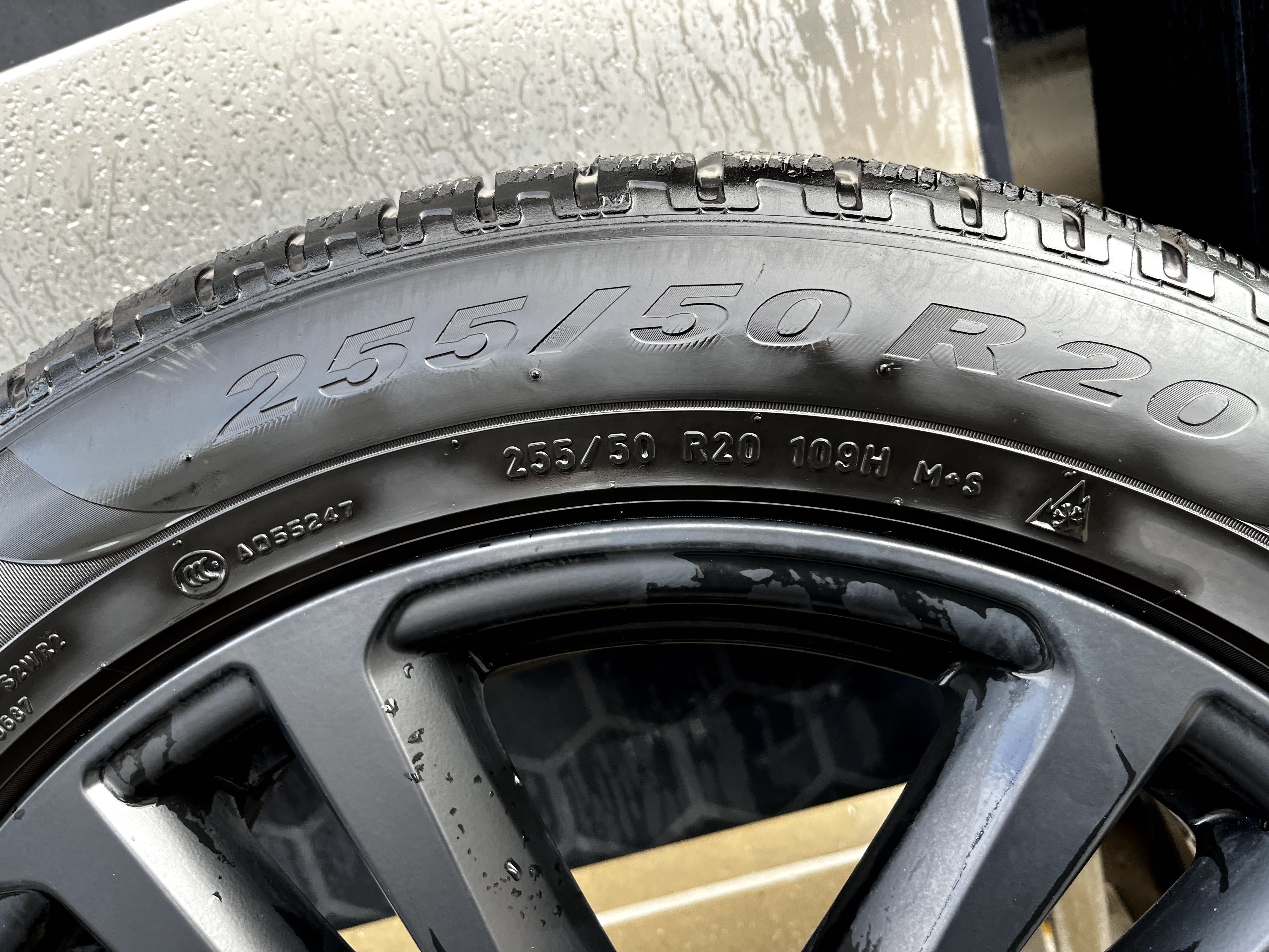 kola felgi opony audi q7 4m 20  czarne 255/50/20