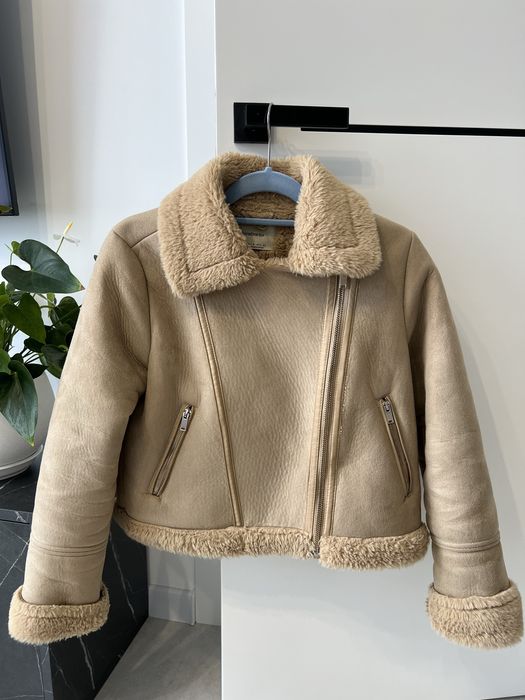 Тепла дублянка Stradivarius