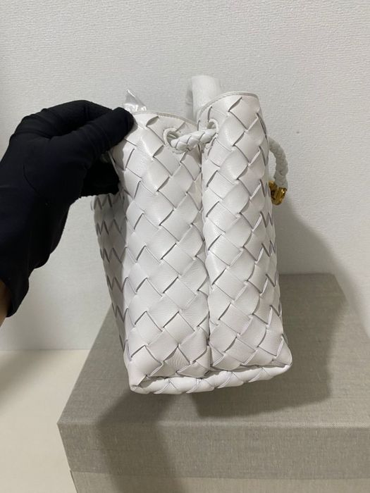 Bottega Veneta Small Andiamo Intrecciato Leather Tote