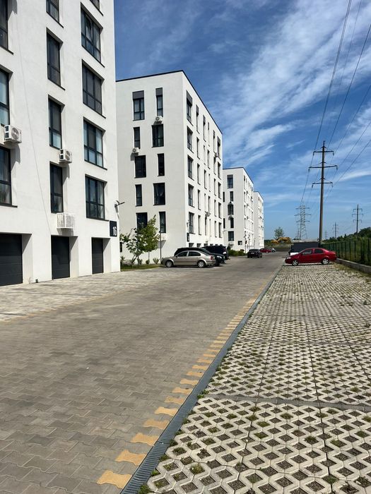 Продаж 1.5 кім.квартири ЖК" Квадрат "