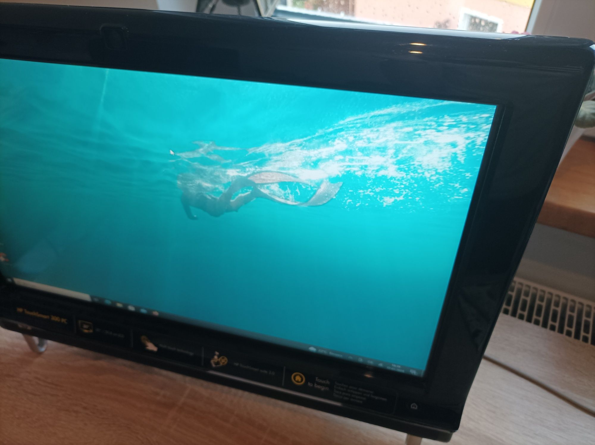 Komputer HP Touch Smart 300 PC komputer dotykowy + klawiatura + myszka