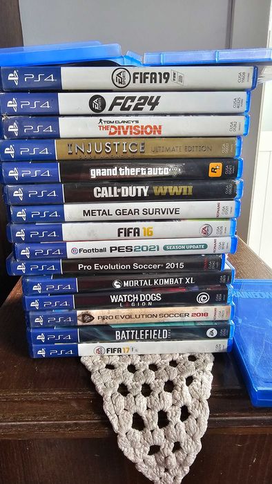 Ps4 slim com jogos e cadeira