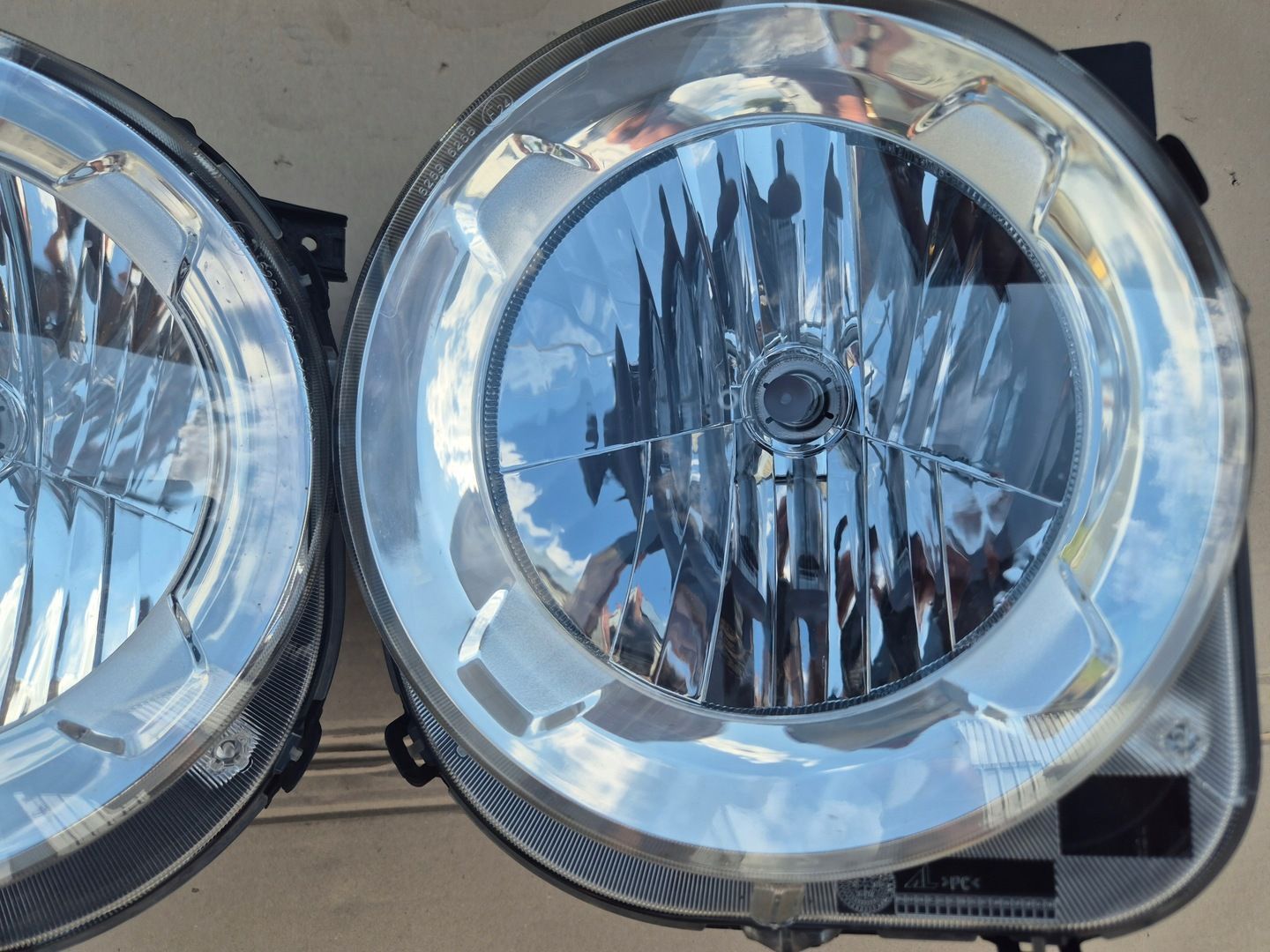 Jeep Renegade lampy lewa prawa. Oryginał.Reflektor