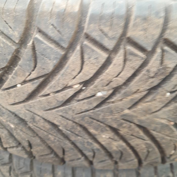 Opony zimowe 195/65/ r15 2023rok