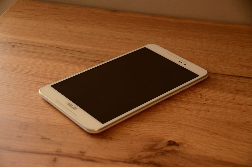 Телефони і планшет