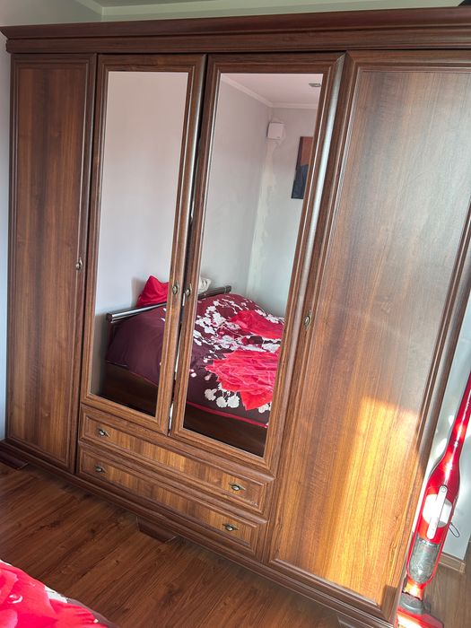 Sprzedam szafę w bardzo dobrym stanie