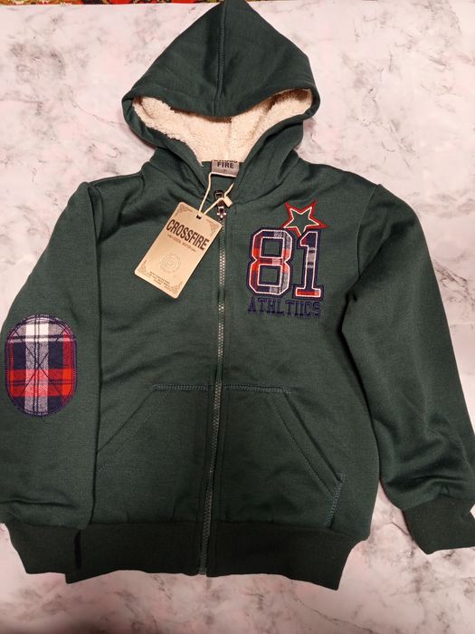 Тепла курка кофта з капюшоном  128 розмір на 8 років