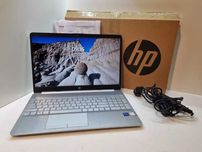 Потужний офісний Hp Laptop 15-dw3113nw.  Core i5-1135G7 / 15.6'' / Ssd