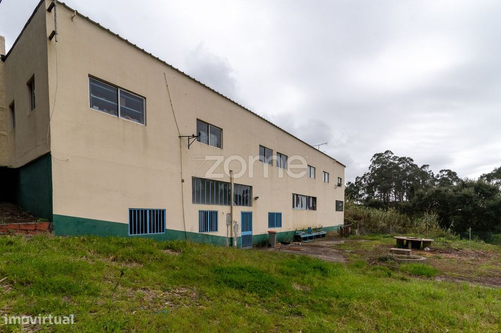 Armazém industrial | Viável para Hotel |Oportunidade | Investimento