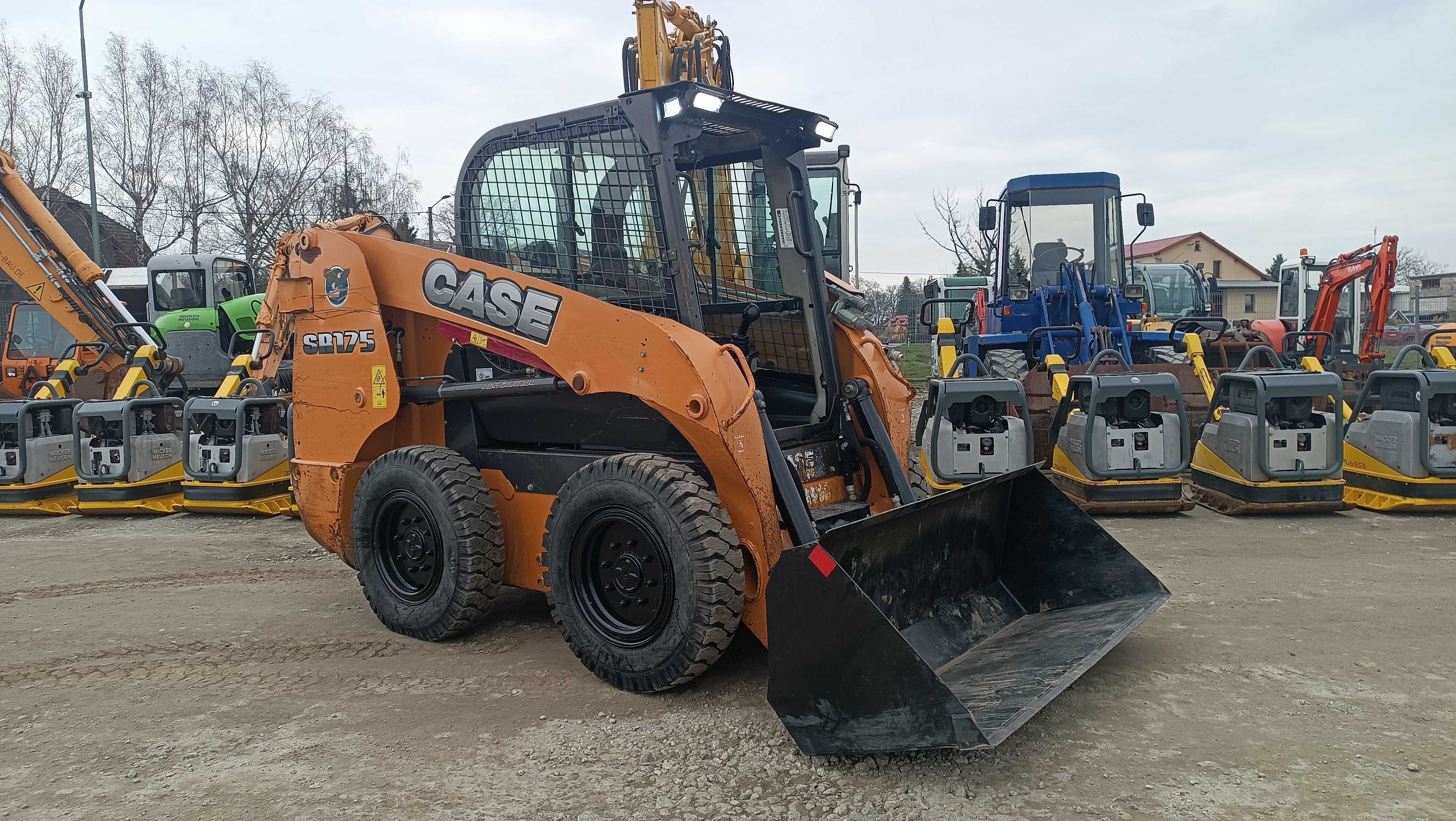 Miniładowarka CASE SR 175 / 2.9t! / Bobcat S 530 130 JCB 160 ROBOT