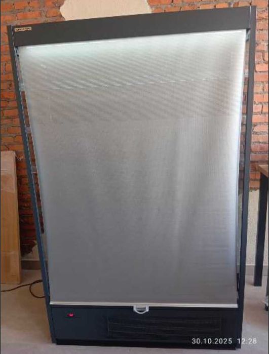 Стеллажи торговые. Кассы. Витрины. Хлебные, кондитерские полки