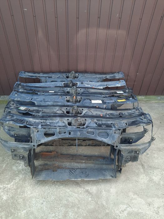 Передній екран( телевізор) для шкода тур