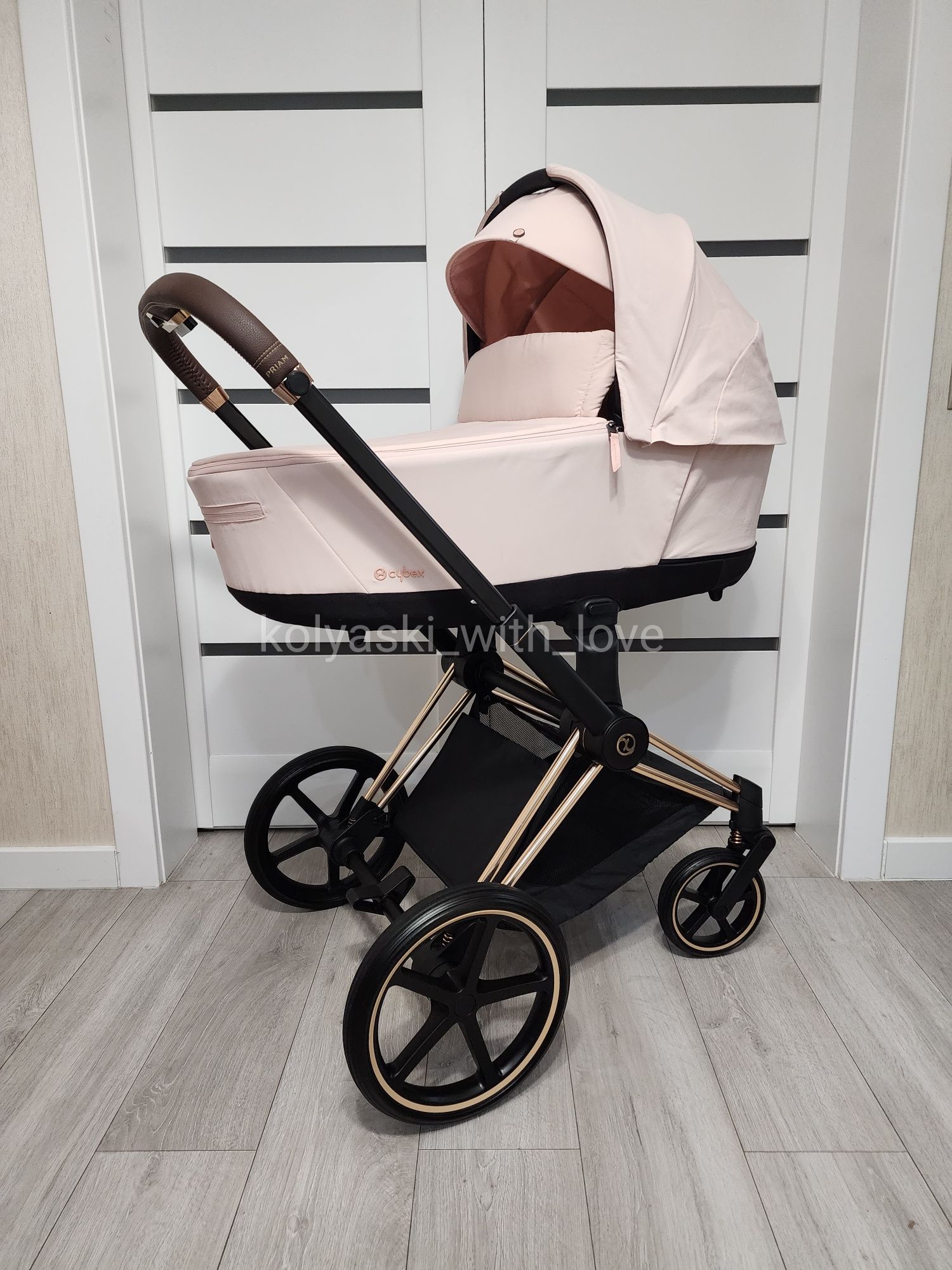 Люлька+шасі Cybex Priam 4.0 peach pink rose gold візочок Сайбекс Пріам