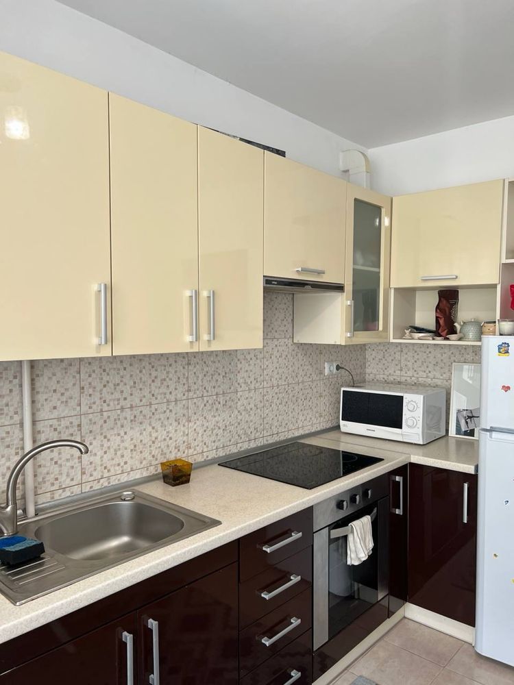 Продам 1к квартиру в центрі з ремонтом вул Сахарова 27б.Новобудова