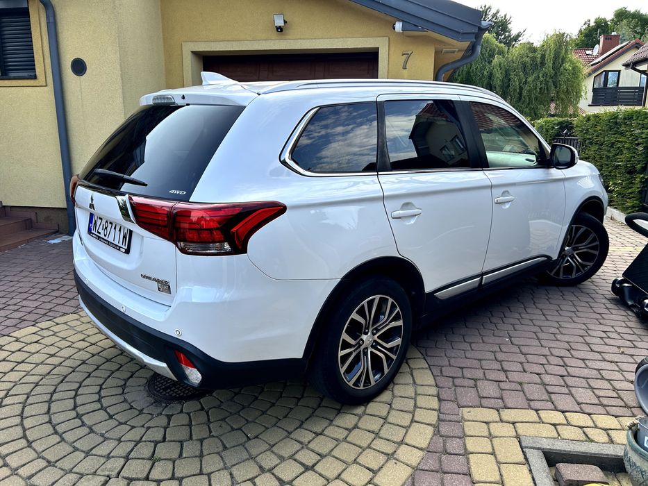Mitsubishi Outlander 7 os. Instyle 2018 salon 1-wszy właściciel.