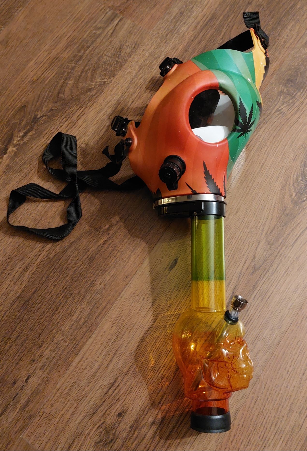 Bongo Rasta Gas Bong Mask Amsterdam fajka