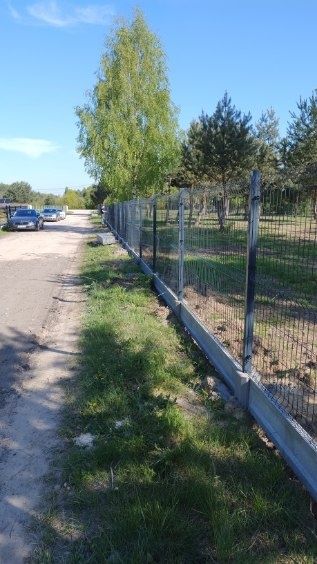 MONTAŻ ogrodzeń panelowych