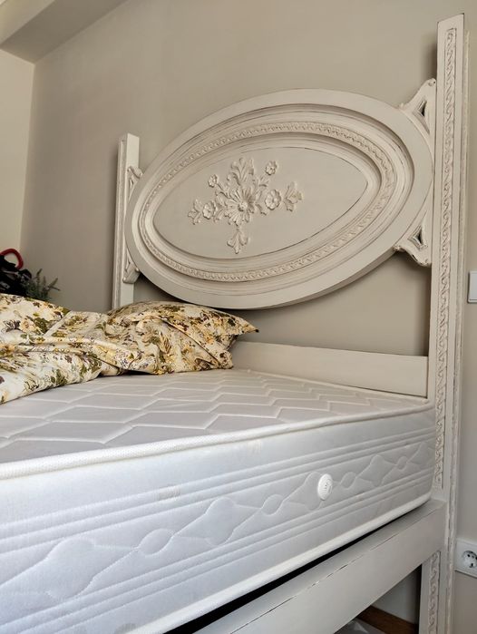 Cama de casal com colchão