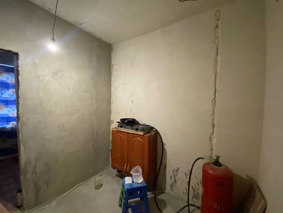 Продаж 2 поверхового будинку, Почаїв