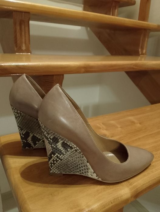 Śliczne, skórzane buty Gino Rossi, rozmiar 37.