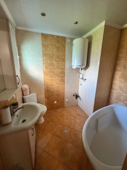 Будинок в м.Кременець із ділянкою.