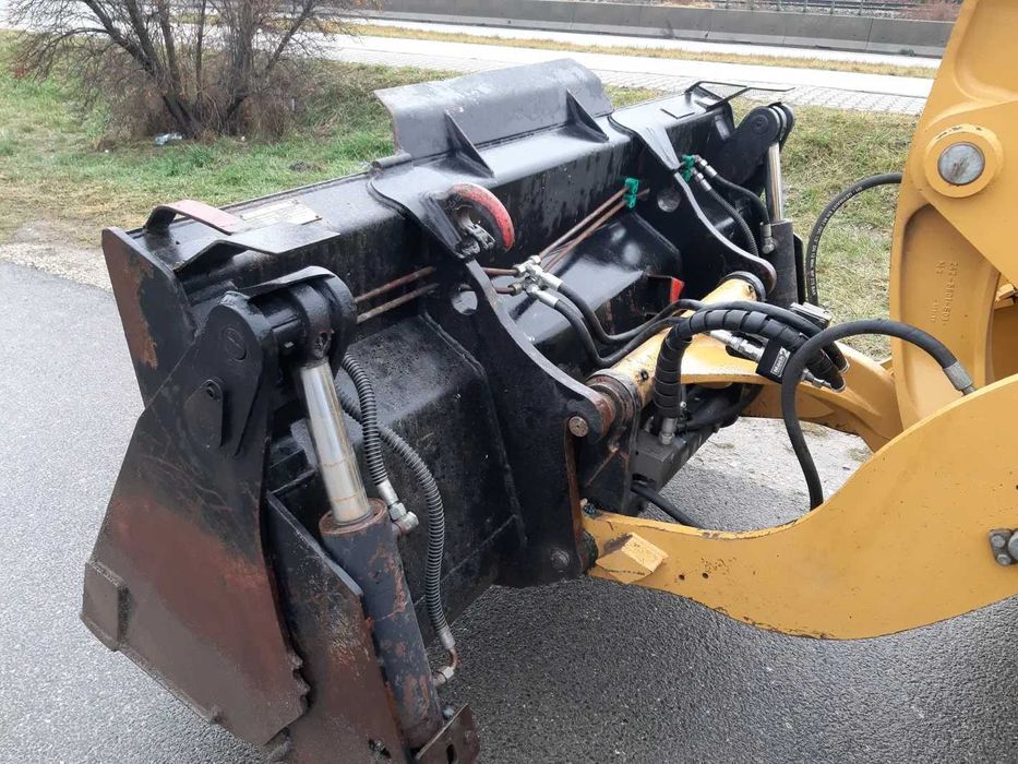 Wynajem ładowarki  wypożyczenie