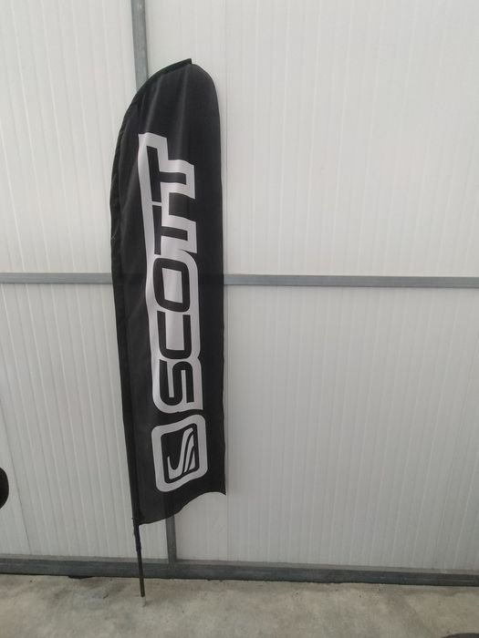 Scott bandeira publicidade decoração