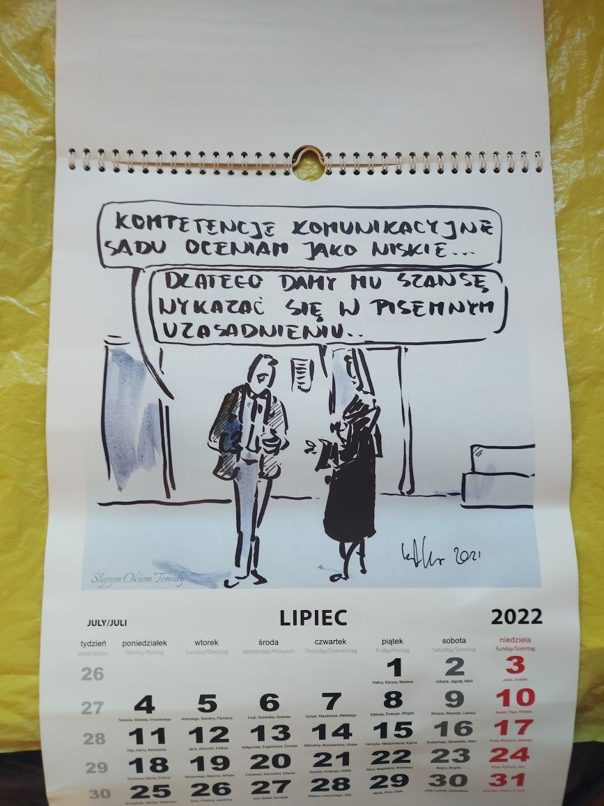 Stary kalendarz ścienny 2022rok i rysunki