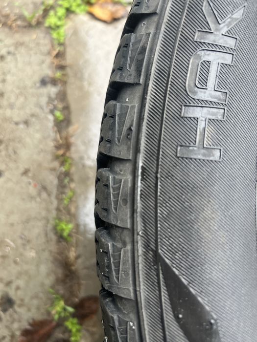 215/55R 17  продам