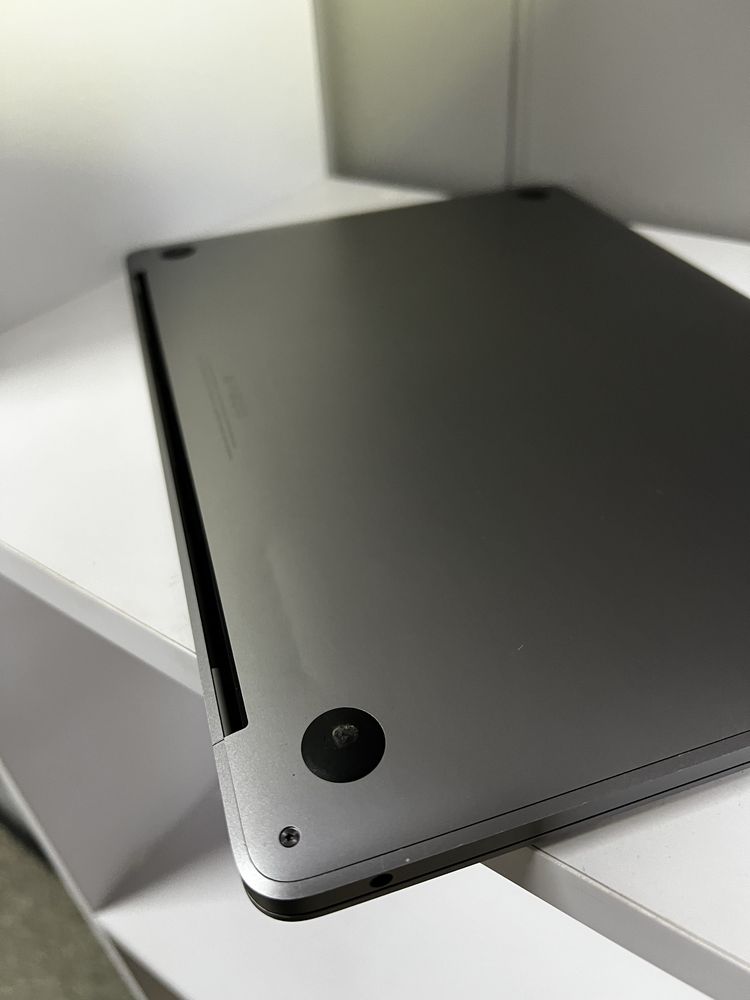 MacBook Pro 13-inch 2017 256gb