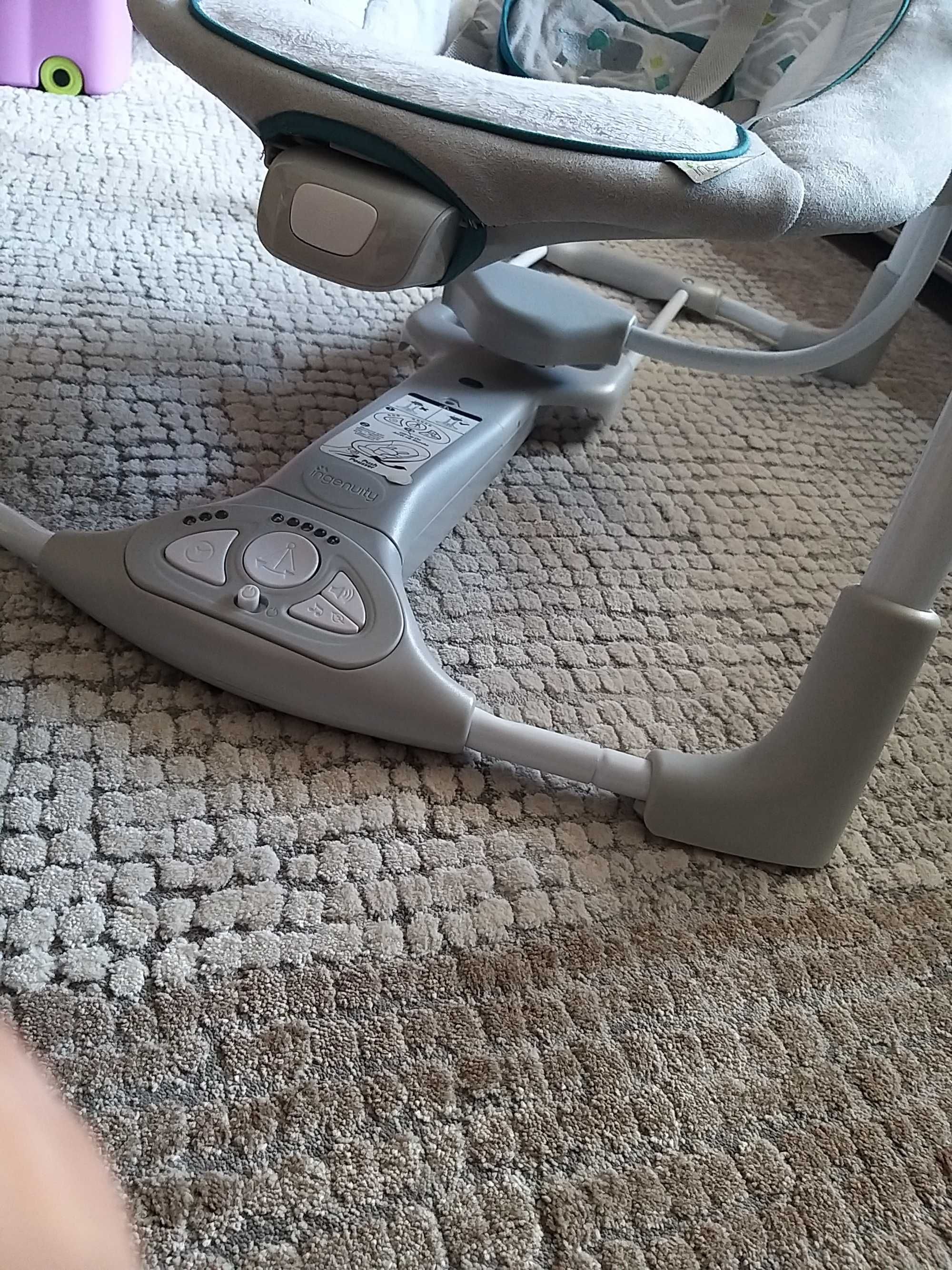 INGENUITY Huśtawka hybrydowa z wibracją i dźwiękiem