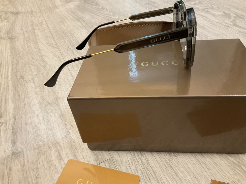 Жіночі сонцезахисні окуляри Gucci