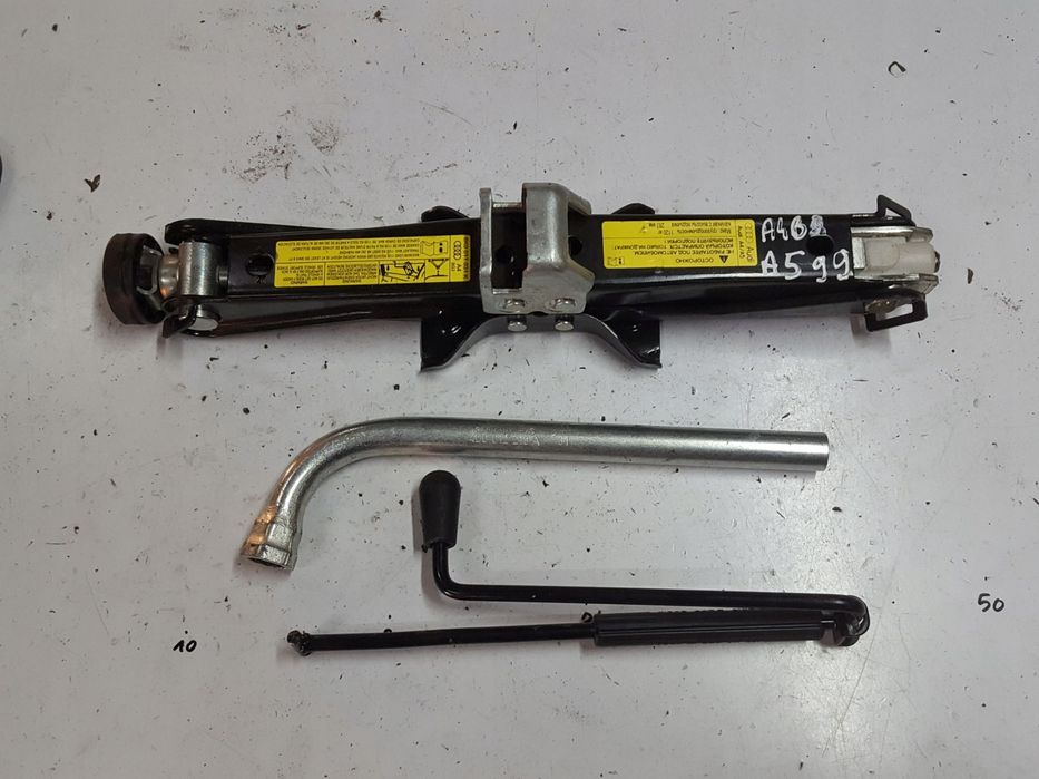 AUDI A4 B8 08-15r A8 8T LEWAREK PODNOŚNIK KLUCZ