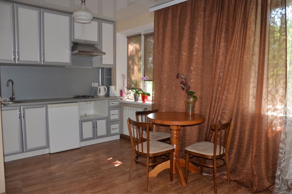 Арена квартиры помесячно  Гагарина ,Шевченковский